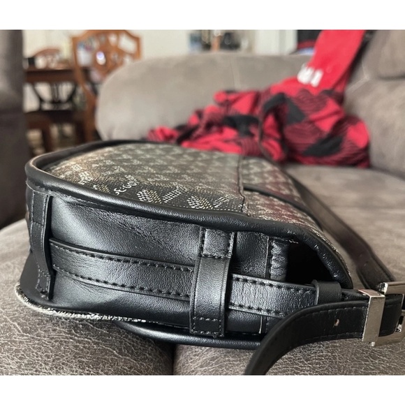 Goyard Belvedere PM Black Crossbody Bag Designer Luxury Purse Adjustable Strap - Picture 5 of 16